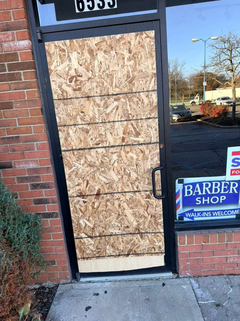 Commercial Glass Repair1